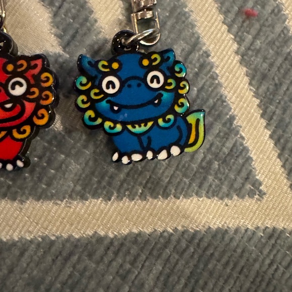 Red and Blue Lion Keychains - Picture 3 of 3